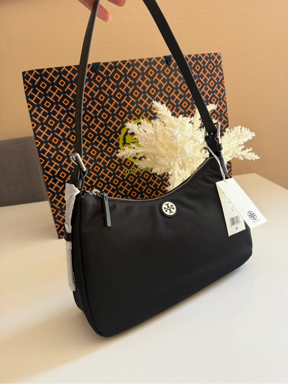 NWT , TORY BURCH NYLON SMALL ZIP TOP SHOULDER BAG black